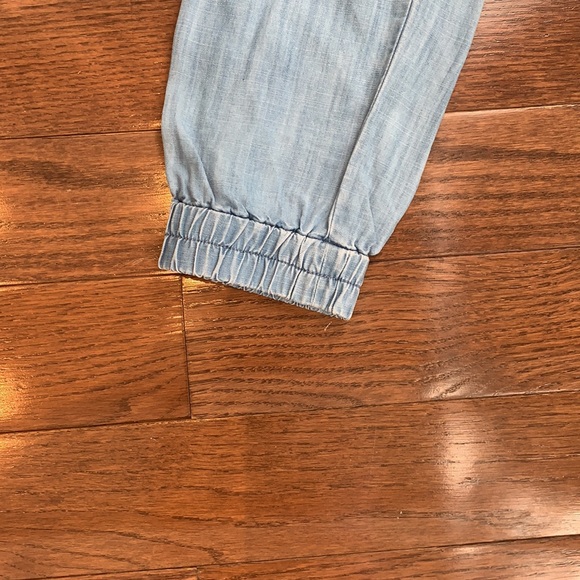Aritzia Elastic waist and cuffed denim pant - Picture 3 of 4